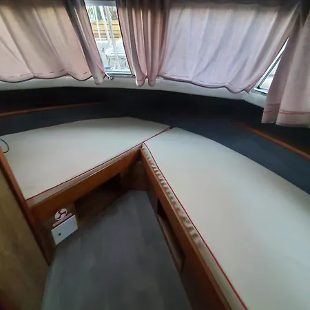 Bateau - Jolie Penichette Sur Region Touristique. Úszó hotel *