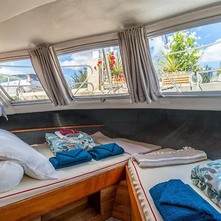 Penichette Odyssey Croisieres Bådhotel *